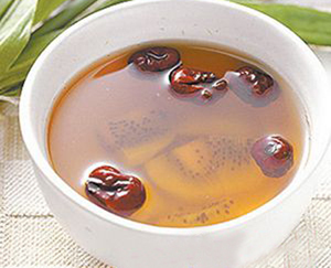 冬日暖飲，護(hù)肝有道 獼猴桃紅棗茶的養(yǎng)生智慧